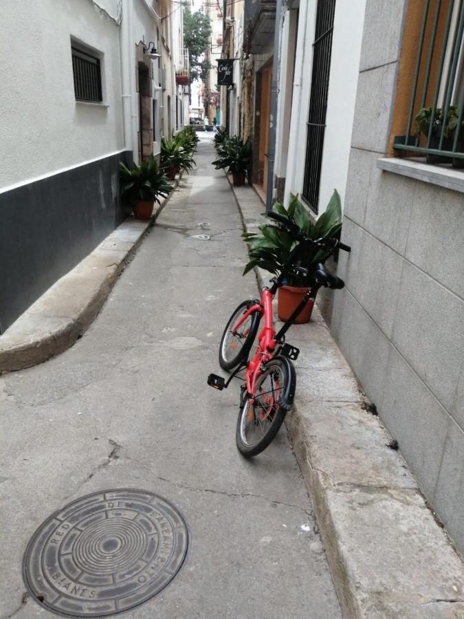 2 Bedroom Large Modern Apartment In Blanes Old Town 50M From The Beach! 외부 사진