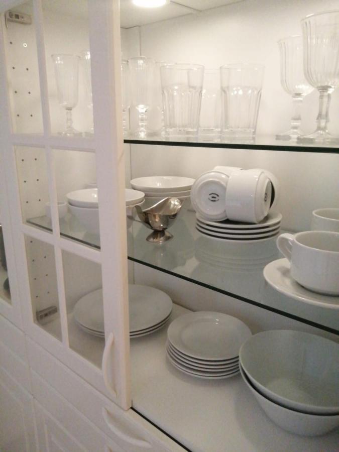 2 Bedroom Large Modern Apartment In Blanes Old Town 50M From The Beach! 외부 사진