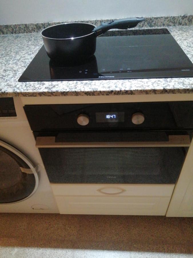 2 Bedroom Large Modern Apartment In Blanes Old Town 50M From The Beach! 외부 사진