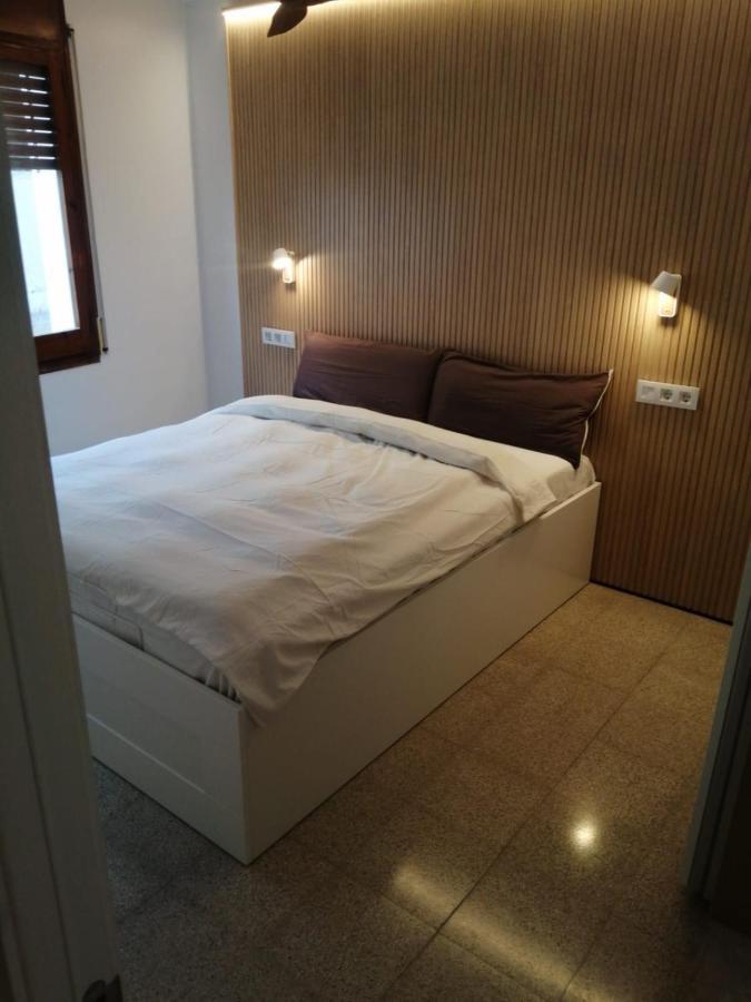 2 Bedroom Large Modern Apartment In Blanes Old Town 50M From The Beach! 외부 사진