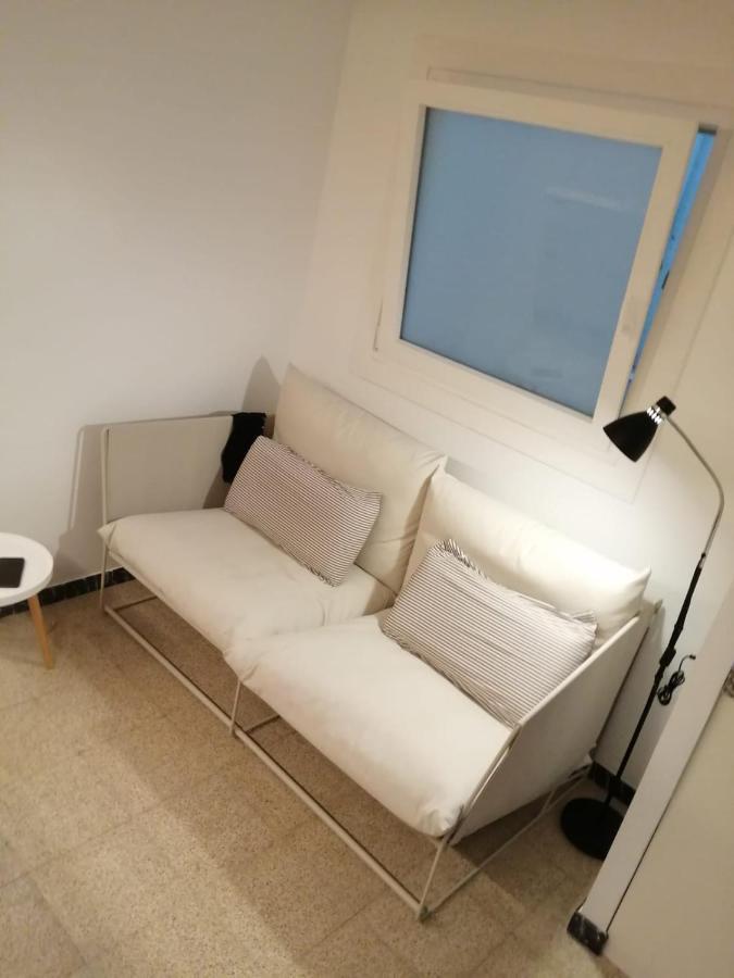 2 Bedroom Large Modern Apartment In Blanes Old Town 50M From The Beach! 외부 사진
